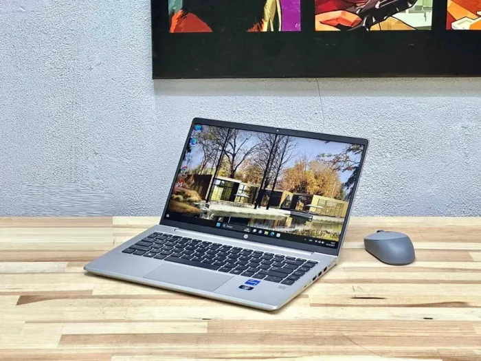 Ультрабук HP ProBook 440 G9 / 14" (1920x1080) IPS / Intel Core i5-1235U (10 (12) ядер по 3.3 - 4.4 GHz) / 16 GB DDR4 / 512 GB SSD / Intel Iris Xe Graphics / WebCam / Win 11 Pro б/в - зображення 4