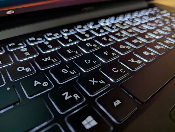 Ігровий ноутбук Dell XPS 15 9570 / 15.6" (3840x2160) IPS Touch / Intel Core i7-8750H (6 (12) ядер по 2.2 - 4.1 GHz) / 16 GB DDR4 / 512 GB SSD / nVidia Geforce GTX 1050, 4 GB GDDR5, 128-bit / HDMI / Windows 10 б/в - зображення 6