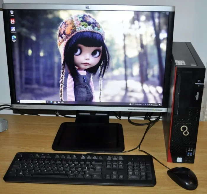 Комплект ПК: Fujitsu Esprimo D756 E85 SFF / Intel Core i5-6500 (4 ядра по 3.2 - 3.6 GHz) / 8 GB DDR4 / 240 GB SSD / Intel HD Graphics 530 + Монітор Б-клас 22" (1680x1050) TN / VGA, DVI б/в - зображення 9