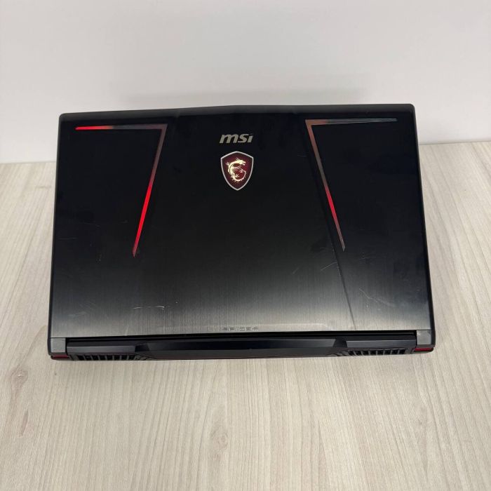 Ігровий ноутбук Б-клас MSI Raider GE63 RGB 9SE / 15.6" (1920x1080) IPS / Intel Core i7-9750H (6 (12) ядер по 2.6 - 4.5 GHz) / 16 GB DDR4 / 512 GB SSD NVMe / nVidia GeForce RTX 2060, 6 GB GDDR6, 192-bit / WebCam б/в - зображення 4