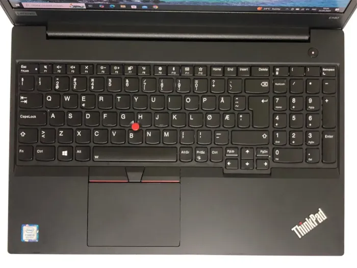 Ноутбук Lenovo ThinkPad E580 / 15.6" (1920x1080) IPS / Intel Core i3-8130U (2 (4) ядра по 2.2 - 3.4 GHz) / 8 GB DDR4 / 256 GB SSD / Intel UHD Graphics 620 / WebCam / Win 10 Pro б/в - зображення 8