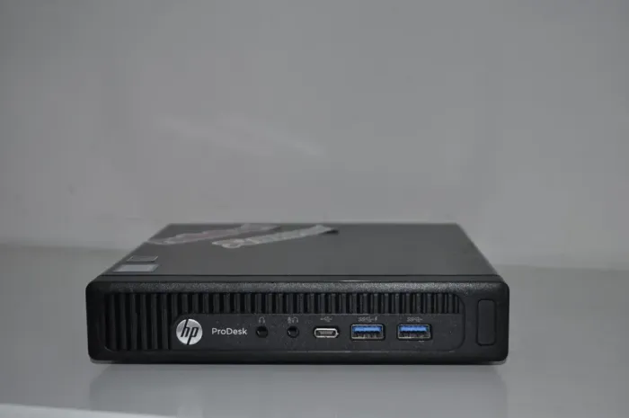 Неттоп HP ProDesk 600 G2 Mini PC USFF / Intel Core i5-6500T (4 ядра по 2.5 - 3.1 GHz) / 8 GB DDR4 / 256 GB SSD M.2 / Intel HD Graphics 530 / Windows 11 Pro б/в - зображення 2
