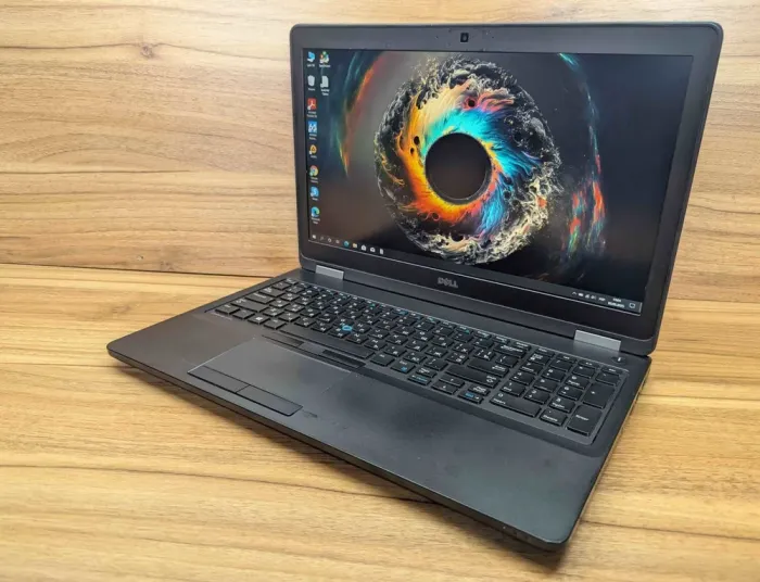 Ноутбук Dell Latitude E5570 / 15.6" (1920x1080) IPS / Intel Core i5-6300U (2 (4) ядра по 2.4 - 3.0 GHz) / 8 GB DDR4 / 256 GB SSD / Intel HD Graphics 520 / HDMI / WebCam / Windows 10 б/в - зображення 5