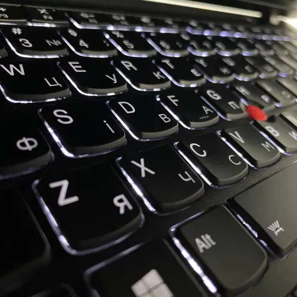 Ультрабук Lenovo ThinkPad T480s / 14" (1920x1080) IPS / Intel Core i5-8350U (4 (8) ядра по 1.7 - 3.6 GHz) / 16 GB DDR4 / 256 GB SSD / Intel UHD Graphics 620 / WebCam / Fingerprint б/в - зображення 6