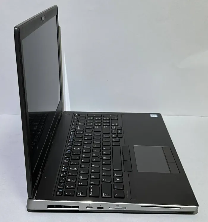 Мобільна робоча станція Dell Precision 7540 / 15,6" (1920x1080) IPS / Intel Core i7-9850H (6 (12) ядер по 2,6 - 4,6 ГГц) / 32 ГБ DDR4 / 512 ГБ SSD / nVidia Quadro RTX 3000, 6 ГБ GDDR6, 192-біт / WebCam / HDMI / miniDP б/в - зображення 4