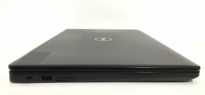 Мобільна робоча станція Б-клас Dell Precision 3520 / 15.6" (1920x1080) IPS / Intel Core i7-7820HQ (4 (8) ядра по 2.9 - 3.9 GHz) / 16 GB DDR4 / 256 GB SSD / nVidia Quadro M620, 2 GB GDDR5, 128-bit / WebCam / Win 10 Pro б/в - зображення 4