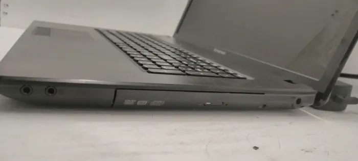 Ноутбук Lenovo G780 / 17.3" TN / Core i5-3230M (2(4) ядра по 2.6-3.2GHz) / 4GB DDR3 / 120GB SSD / HD Graphics 4000 / WebCam б/в - зображення 5