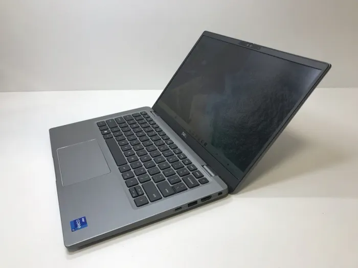 Ультрабук Dell Latitude 7430 / 14" (1920x1080) IPS / Intel Core i7-1265U (10 (12) ядер по 3.6 - 4.8 GHz) / 16 GB DDR4 / 512 GB SSD / Intel Iris Xe Graphics / WebCam / HDMI б/в - зображення 3