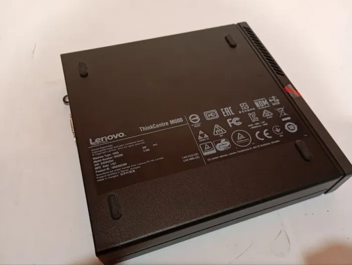 Неттоп Lenovo ThinkCentre M600 USFF / Intel Celeron N3010 (2 ядра по 1.04 - 2.24 GHz) / 8 GB DDR3 / 128 GB SSD M.2 / Intel HD Graphics б/в - зображення 5