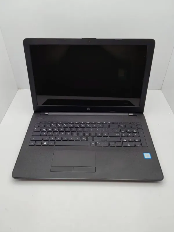 Ноутбук HP 15B / 15.6" (1366x768) TN / Intel Core i3-6006U (2 (4) ядра по 2.0 GHz) / 8 GB DDR4 / 240 GB SSD / Intel HD Graphics 520 / WebCam б/в - зображення 2