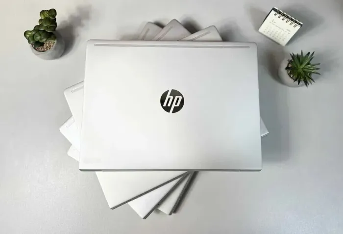 Ультрабук HP ProBook 430 G7 / 13.3" (1366x768) TN / Intel Core i5-10210U (4 (8) ядра по 1.6 - 4.2 GHz) / 16 GB DDR4 / 512 GB SSD / Intel UHD Graphics / WebCam / Win 10 Pro б/в - зображення 8