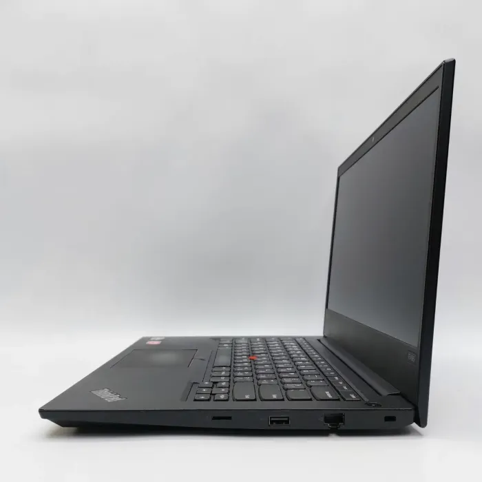 Ноутбук Lenovo ThinkPad E495 / 14" (1920x1080) IPS / AMD Ryzen 5 3500U (4 (8) ядра по 2.1 - 3.7 GHz) / 16 GB DDR4 / 256 GB SSD / AMD Radeon Vega 8 Graphics / WebCam б/в - зображення 4