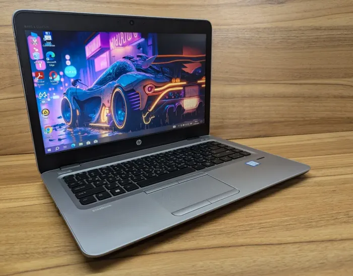 Ультрабук HP EliteBook 840 G3 / 14" (1920x1080) IPS / Intel Core i5-6200U (2 (4) ядра по 2.3 - 2.8 GHz) / 8 GB DDR4 / 256 GB SSD / Intel HD Graphics 520 / WebCam / TouchID / Windows 10 б/в - зображення 4