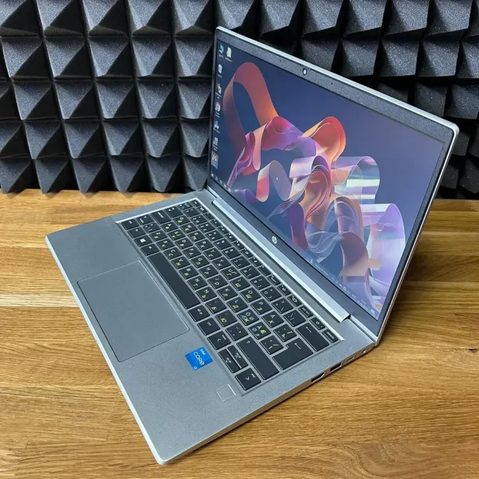 Ультрабук Б-клас HP ProBook 430 G8 / 13.3" (1366x768) TN / Intel Core i3-1115G4 (2 (4) ядра по 4.1 GHz) / 16 GB DDR4 / 256 GB SSD / Intel UHD Graphics / WebCam б/в - зображення 6