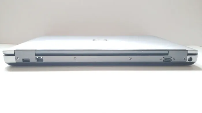 Ноутбук Dell Latitude E6540 / 15.6" (1920x1080) TN / Intel Core i5-4300M (2 (4) ядра по 2.6 - 3.3 GHz) / 8 GB DDR3 / 500 GB SSD / AMD Radeon HD 8790M, 2 GB GDDR5, 128-bit / WebCam б/в - зображення 2