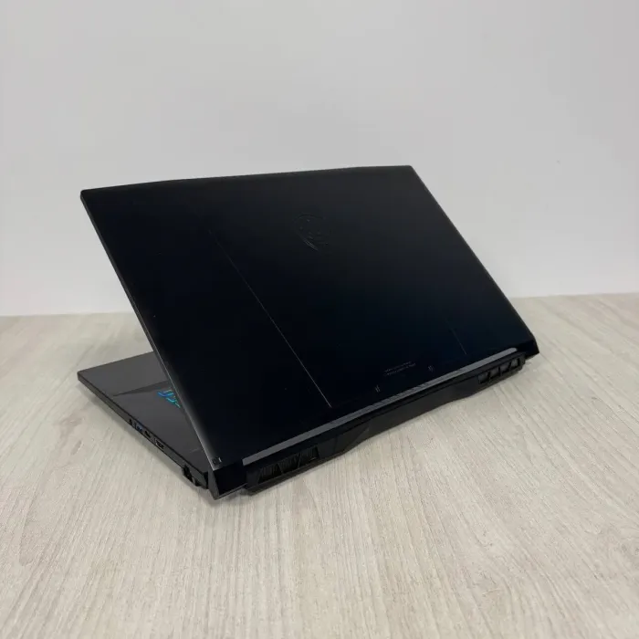 Ігровий ноутбук Б-класу MSI Katana 15 B13VFK / 15,6" (1920x1080) IPS / Intel Core i7-13620H (10 (16) ядер по 3,6 - 4,9 ГГц) / 16 ГБ DDR5 / 1000 ГБ SSD / nVidia GeForce RTX 4060, 8 ГБ GDDR6, 128-біт / WebCam б/в - зображення 6