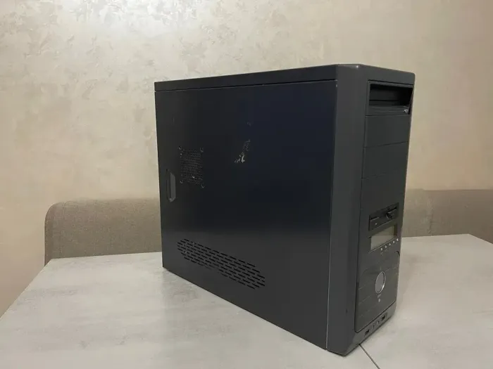 Системний блок Grand 202K Tower / Intel Xeon E5450 (4 ядра по 3.0 GHz) / 4 GB DDR2 / 120 GB SSD / no GPU / Wi-Fi б/в - зображення 5
