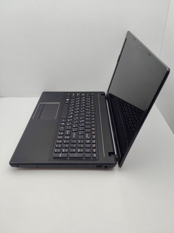 Ноутбук Lenovo G580 / 15.6" (1366x768) TN / Intel Core i3-2348M (2 (4) ядра по 2.3 GHz) / 6 GB DDR3 / 500 GB HDD / HD Graphics 3000 / WebCam б/в - зображення 7