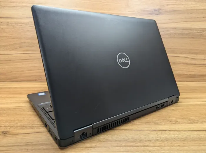 Мобільна робоча станція Dell Precision 3530 / 15.6" (1920x1080) IPS / Intel Core i7-8850H (6 (12) ядер по 2.6 - 4.3 GHz) / 16 GB DDR4 / 512 GB SSD / nVidia Quadro P600, 4 GB GDDR5, 128-bit / WebCam / Windows 10 б/в - зображення 6