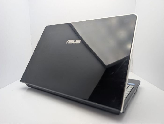 Ноутбук Asus N55S / 15.6" (1920x1080) TN / Intel Core i7-2630QM (4 (8) ядра по 2.0 - 2.9 GHz) / 16 GB DDR3 / 1000 GB HDD / nVidia GeForce GT 555M, 2 GB GDDR3, 128-bit / WebCam / DVD-ROM б/в - зображення 8