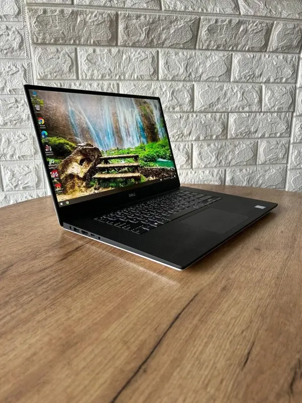 Ігровий ультрабук Б-клас Dell XPS 7590 / 15.6" (1920x1080) IPS / Intel Core i7-9750H (6 (12) ядер по 2.6 - 4.5 GHz) / 16 GB DDR4 / 256 GB SSD M.2 / nVidia GeForce GTX 1650, 4 GB GDDR5, 128-bit / WebCam б/в - зображення 4