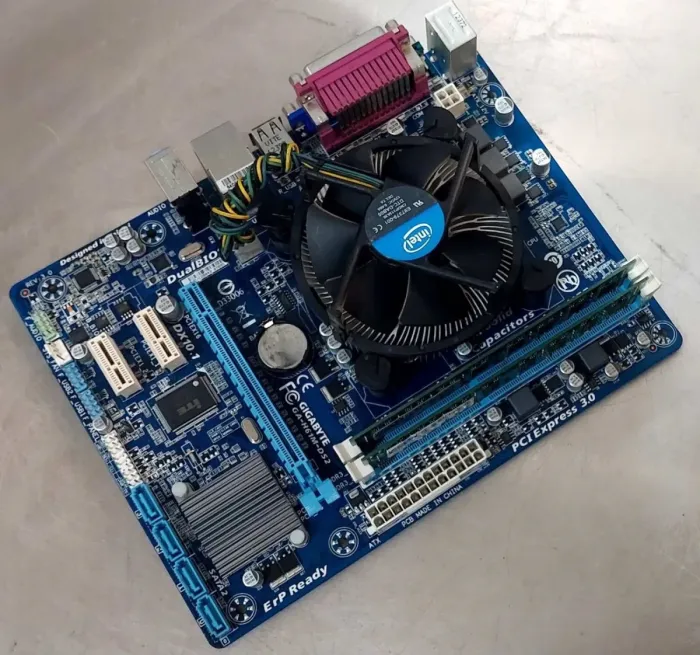 Комплект: Материнська плата Gigabyte GA-H61M-DS2 / Intel Core i5-3470 (4 ядра по 3,2 - 3,6 ГГц) / 8 ГБ DDR3 / Intel HD Graphics 2500 / Роз'єм LGA1155 / Кулер б/в - изображение 8