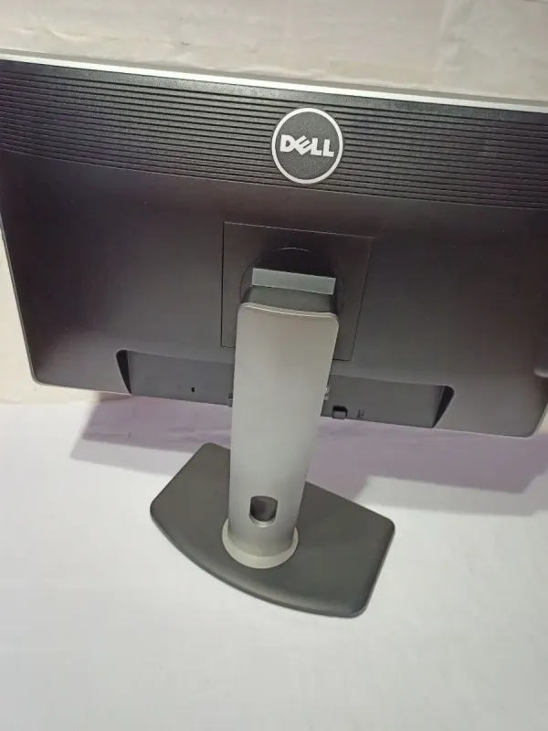 Монітор Б-клас Dell UltraSharp U2312HMt / 23" (1920x1080) IPS / 1x DVI, 1x VGA, 1xDP, 4x USB 2.0, 1x USB Type-B / VESA 100x100  б/в - зображення 3