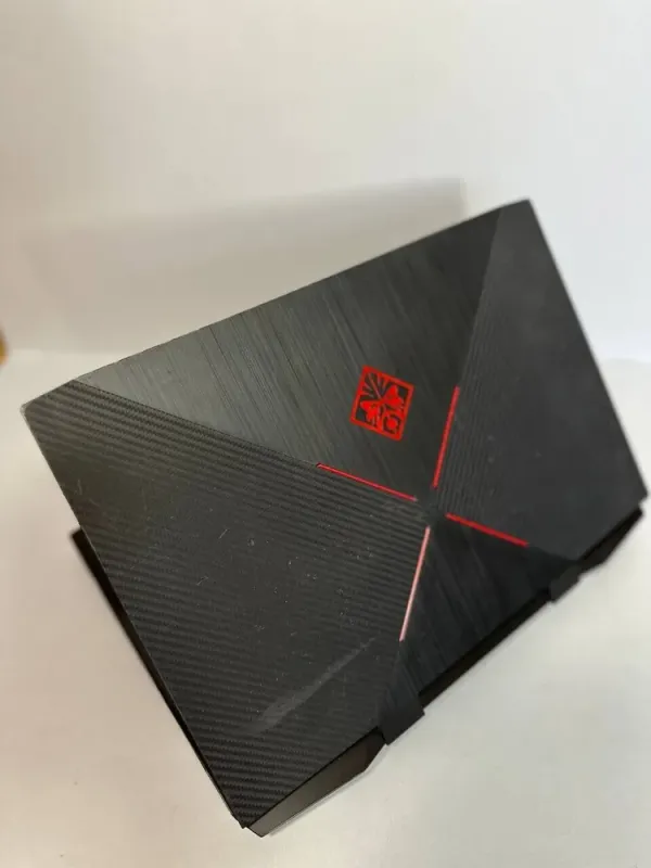 Ігровий ноутбук Б-клас HP Omen 15-dc1057nr / 15.6" (1920x1080) IPS / Intel Core i7-9750H (6 (12) ядер по 2.6 - 4.5 GHz) / 16 GB DDR4 / 256 GB SSD + 500 GB HDD / nVidia GeForce GTX 1650, 4 GB GDDR5, 128-bit / WebCam / Win 11 б/в - зображення 3