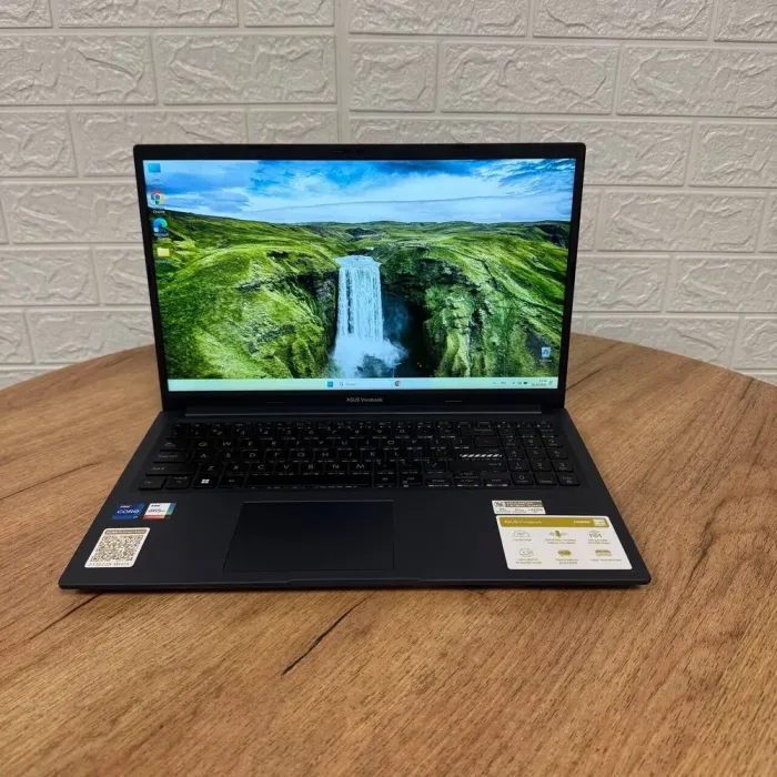 Ультрабук Asus Vivobook F1502ZA / 15.6" (1920x1080) IPS Touch / Intel Core i7-1255U (10 (12) ядер по 3.5 - 4.7 GHz) / 16 GB DDR4 / 512 GB SSD / Intel Iris Xe Graphics / WebCam б/в - зображення 2