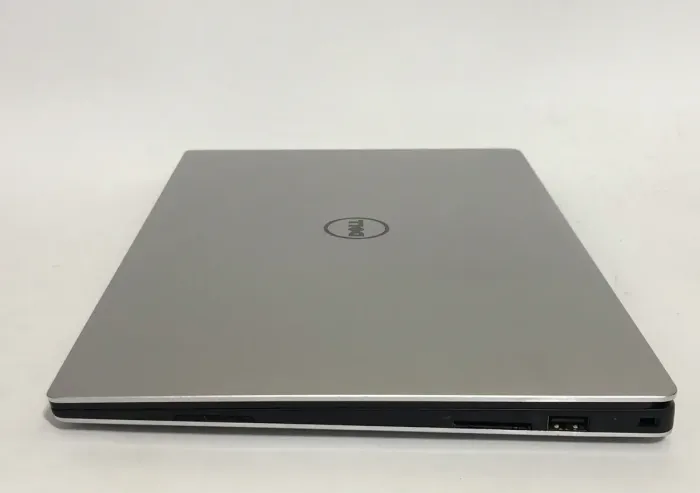 Ультрабук Dell XPS 13 9360 / 13.3" (1920x1080) IPS / Intel Core i7-7500U (2 (4) ядра по 2.7 - 3.5 GHz) / 8 GB DDR4 / 256 GB SSD / Intel HD Graphics 620 / WebCam / Win 10 Pro б/в - зображення 5