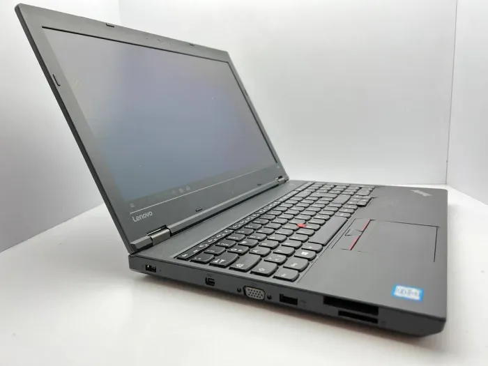 Ноутбук Б-клас Lenovo ThinkPad L560 / 15.6" (1366x768) TN / Intel Core i5-6300U (2 (4) ядра по 2.4 - 3.0 GHz) / 4 GB DDR3 / 128 GB SSD / Intel HD Graphics 520 / WebCam б/в - зображення 3