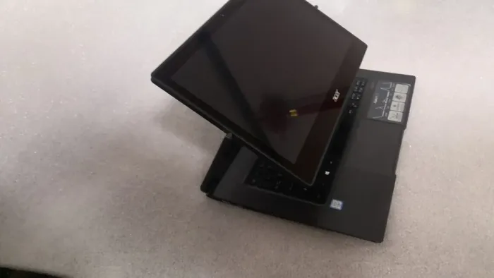 Ноутбук Acer Aspire R / 13.3" (1920х1080) Touch IPS LED / Intel Core i7-6500U (2 (4) ядра по 2.5 - 3.1 GHz) / 8 GB DDR3 / 256 GB SSD / WebCam б/в - зображення 4