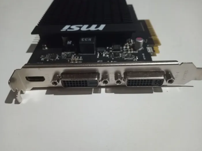 Дискретна відеокарта nVidia GeForce GT 710, 2 GB DDR3, 64-bit / 2x DVI, 1x HMDI б/в - зображення 3