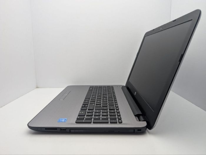 Ноутбук HP 250 G5 / 15.6" (1366x768) TN / Intel Celeron N3060 (2 ядра по 1.6 - 2.48 GHz) / 8 GB DDR3 / 120 GB SSD / Intel HD Graphics 400 / WebCam / DVD-ROM б/в - зображення 4
