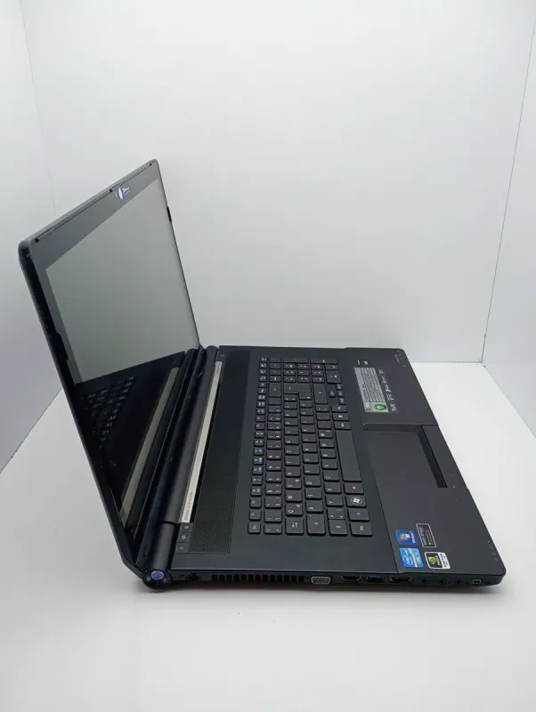 Ноутбук Б-клас Acer 8951g / 18.4" (1920x1080) TN / Intel Core i5-2430M (2 (4) ядра по 2.4 GHz) / 6 GB DDR3 / 500 GB HDD / nVidia GeForce GT 540M, 1 GB GDDR3, 128-bit / WebCam / АКБ не тримає б/в - зображення 3