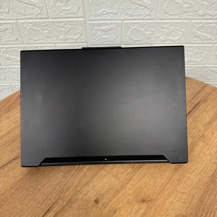 Ігровий ноутбук Б-клас Asus TUF Dash F15 FX517ZC / 15.6" (1920x1080) IPS / Intel Core i5-12450H (8 (12) ядер по 3.3 - 4.4 GHz) / 8 GB DDR4 / 512 GB SSD / nVidia GeForce RTX 3050, 4 GB GDDR6, 128-bit / WebCam б/в - зображення 3