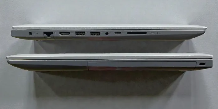 Ноутбук  Б-клас Lenovo 320-15ISK / 15.6" (1366x768) TN / Intel Core i3-6006U (2 (4) ядра по 2.0 GHz) / 4 GB DDR4 / 120 GB SSD / nVidia GeForce 920MX, 2 GB GDDR3, 64-bit / WebCam б/в - зображення 6