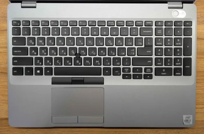 Мобільна робоча станція Dell Precision 3551 / 15.6" (1920x1080) IPS / Intel Core i7-10750H (6 (12) ядер по 2.6 - 5.0 GHz) / 16 GB DDR4 / 512 GB SSD / nVidia Quadro P620, 4 GB GDDR5, 128-bit / WebCam / TouchID / Windows 10 б/в - зображення 3