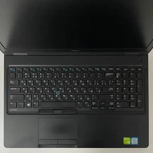 Ноутбук Б-клас Dell Latitude 5580 / 15.6" (1920x1080) IPS / Intel Core i5-6440HQ (4 ядра по 2.6 - 3.5 GHz) / 16 GB DDR4 / 512 GB SSD / nVidia GeForce 940MX, 2 GB GDDR5, 64-bit / HDMI / WebCam б/в - зображення 3