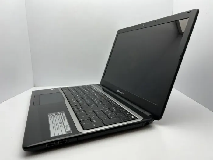 Ноутбук Б-класс Packard Bell EasyNote TE69KB / 15.6" (1366x768) TN / AMD E1-2500 (2 ядра по 1.4 GHz) / 4 GB DDR3 / 500 GB HDD / Intel HD Graphics / WebCam б/в - зображення 4