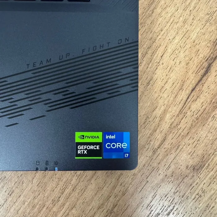 Ігровий ноутбук Gigabyte Aorus 16X 9SG / 16" (2560x1600) IPS / Intel Core i7-13650HX (14 (20) ядер по 3.6 - 4.9 GHz) / 32 GB DDR5 / 1000 GB SSD / nVidia GeForce RTX 4070, 8 GB GDDR6, 128-bit / WebCam б/в - зображення 8