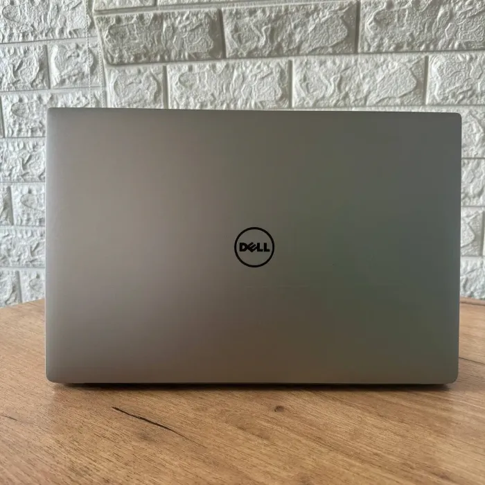 Мобільна робоча станція Б-клас Dell Precision 5520 / 15.6" (1920x1080) IPS / Intel Core i7-7820HQ (4 (8) ядра по 2.9 - 3.9 GHz) / 16 GB DDR4 / 250 GB SSD / nVidia Quadro M1200, 4 GB GDDR5, 128-bit / WebCam б/в - зображення 3
