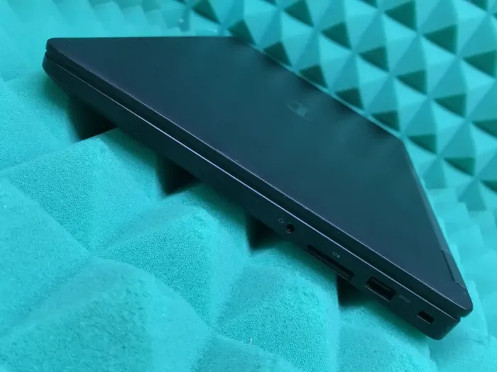 Ультрабук Б-клас Dell Latitude E5470 / 14" (1366x768) TN / Intel Core i5-6300U (2 (4) ядра по 2.4 - 3.0 GHz) / 8 GB DDR4 / 128 GB SSD / Intel HD Graphics 520 / WebCam / USB 3.0 / HDMI / Windows 11 б/в - зображення 8