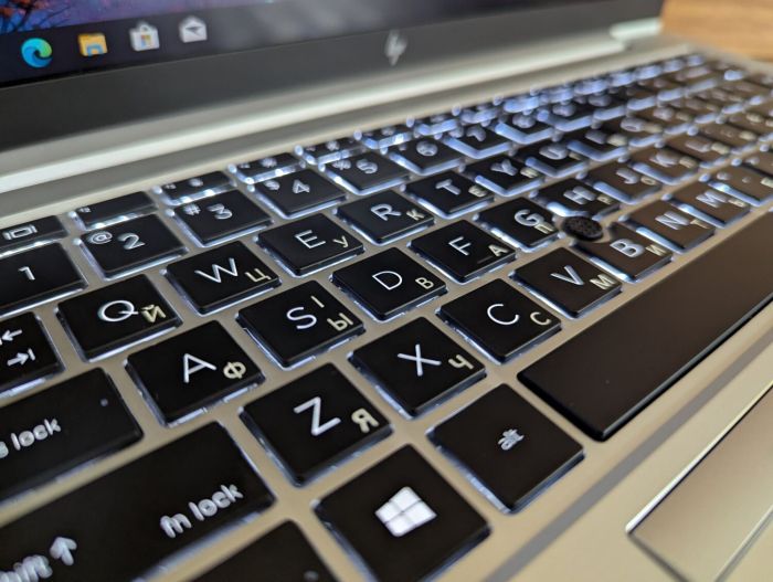 Ультрабук HP EliteBook 840 G7 / 14" (1920x1080) IPS / Intel Core i7-10610U (4 (8) ядра по 1.8 - 4.9 GHz) / 8 GB DDR4 / 512 GB SSD / Intel UHD Graphics / TouchID / WebCam / Windows 10 б/в - зображення 6