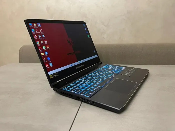 Ігровий ноутбук Acer Predator Helios 300 PH315-53 / 15.6" (1920x1080) IPS / Intel Core i7-10750H (6 (12) ядер по 2.6 - 5.0 GHz) / 16 GB DDR4 / 512 GB SSD M.2 + 2000 GB HDD / nVidia GeForce RTX 3060, 6 GB GDDR6, 192-bit / WebCam / USB 3.2 б/в - зображення 3