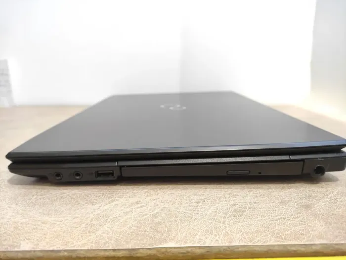 Ноутбук Fujitsu LifeBook AH544 / 15.6'' (1366x768) TN / Intel Core i5-4200M (2 (4) ядра по 2.5 - 3.1 GHz) / 8 GB DDR3 / 256 GB SSD / nVidia GeForce GT 720M, 2 GB GDDR3, 64-bit / WebCam б/в - зображення 5