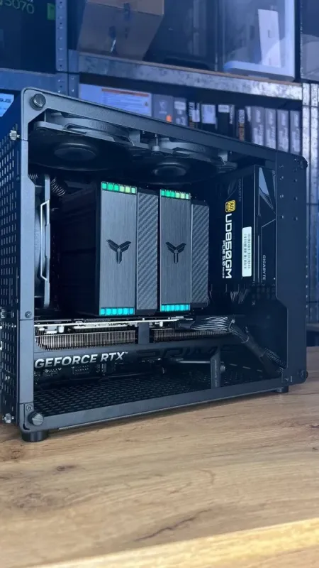 Збірка на замовлення: ігровий ПК Jonsbo Z20 Black Tower / AMD Ryzen 7 9800X3D (8 (16) ядер по 4,7 - 5,2 ГГц) / 32 ГБ DDR5 / 2000 ГБ SSD M.2 / nVidia GeForce RTX 5070 Ti, 16 ГБ GDDR7, 256-bit / 850W - зображення 7