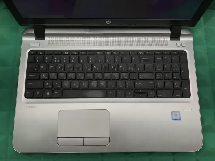 Ноутбук Б-клас HP ProBook 450 G3 / 15.6" (1920x1080) TN / Intel Core i5-6200U (2 (4) ядра по 2.3 - 2.8 GHz) / 8 GB DDR4 / 240 GB SSD / Intel HD Graphics 520 / WebCam / DVD-RW / HDMI б/в - зображення 4