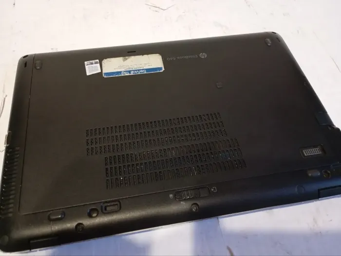 Ультрабук Б-клас HP EliteBook 840 G1 / 14" (1366x768) TN / Intel Core i5-4300U (2 (4) ядра по 1.9 - 2.9 GHz) / 8 GB DDR3 / 500 GB SSD / Intel HD Graphics 4400 / WebCam / АКБ не тримає б/в - зображення 9