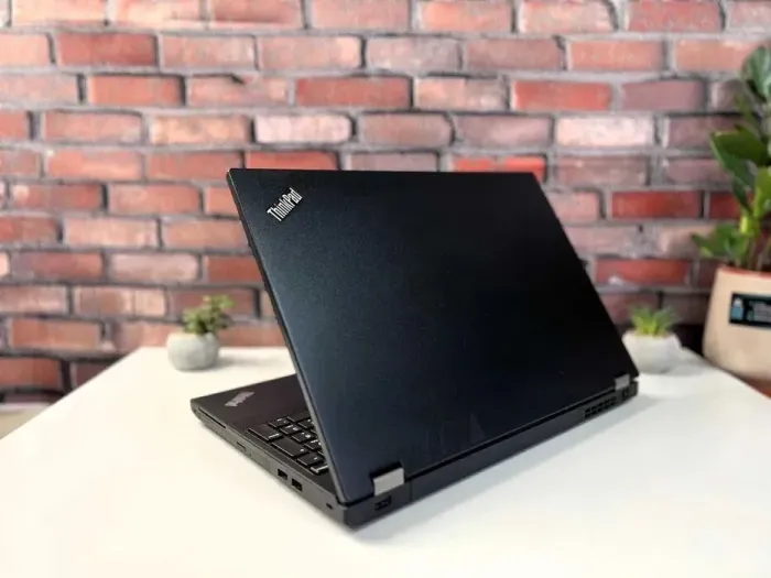 Ноутбук Lenovo ThinkPad L570 / 15.6" (1920x1080) IPS / Intel Core i5-6300U (2 (4) ядра по 2.4 - 3.0 GHz) / 16 GB DDR4 / 512 GB SSD / Intel HD Graphics 520 / WebCam / Win 10 Pro б/в - зображення 7